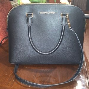 Michael Kors Large Cindy Shoulder/Crossbody Bag